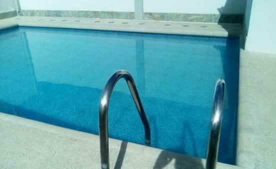 Hotel Manhattan Salinas Салинас Экстерьер фото